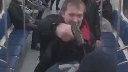 Moskova metrosunda kan donduran olay