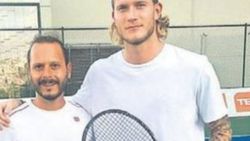 Loris Karius Ece Sükan'a kafayı taktı