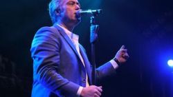Cengiz Kurtoğlu'ndan aşkın tarifi