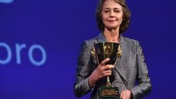 Charlotte Rampling’e Berlin Film Festivali’nden ödül
