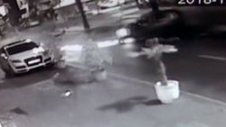Kavşakta iki araç çarpıştı: 1 yaralı