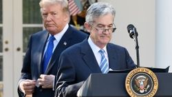 Trump Fed Başkanı'nı da kovmayı düşünüyor
