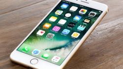 iPhone'lardaki iOS güncellemesi mobil interneti devre dışı bırakıyor