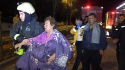 Dumanların arasında kurtarılmayı beklediler