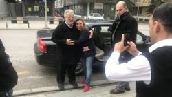 Metin Akpınar, ilk imzasını attı
