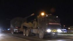 Suriye sınırına obüs sevkiyatı