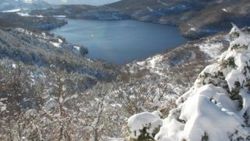 Zinav Gölü’nde eşsiz kış güzelliği