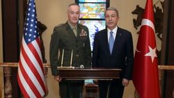 Bakan Akar ABD'li meslektaşı Dunford ile görüştü