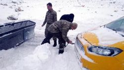 Mehmetçik mahsur kalanların imdadına yetişti