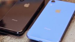 Apple, 5G 'li iPhone'lar için Samsung ile görüşüyor