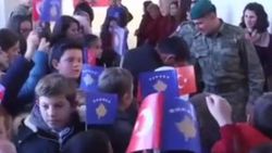 Türk askerinden Kosova'da eğitime destek