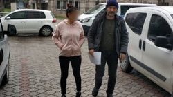 17 yaşındaki kızı erkeklere pazarlayan kadın gözaltında