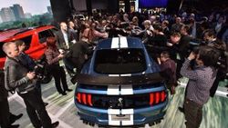 En hızlı ve en güçlü Mustang Detroit'i salladı