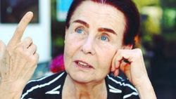 Fatma Girik: Azalıyoruz