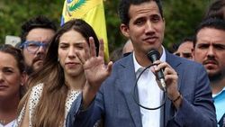 İsrail Guaido'yu Venezuela'nın 'geçici başkanı' olarak