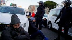 Madrid'de taksicilerden işgal eylemi