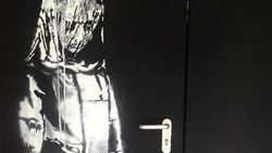 Duvar resim sanatçısı Banksy’nin eseri çalındı