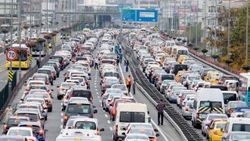 Türk halkı otomobilde tek renge kitlenmiş durumda