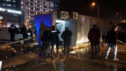 Hırsızlar, ATM’ye para yükleyen görevlileri soydu