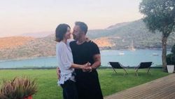 Cem Yılmaz'dan romantik Defne Samyeli açıklaması