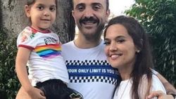 Demet Akalın'ın evine hırsız girdi