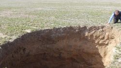 Konya'da üç gün arayla 2 yeni obruk oluştu