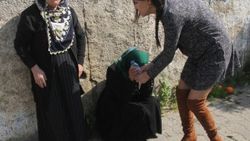 Doktor, arkadaşını dinlemedi yaralılara müdahale etti
