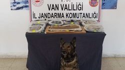 Dolap kapağında 9 kilo 226 gram eroin ele geçirildi