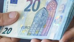 Slovenya'da sigortadan para almak isteyen kadının oyunu