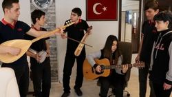 Öğrencilere 'müzikli ara' ile motivasyon