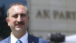 Bakan Gül'den hukuk fakülteleri için kontenjan talebi