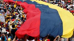 Venezuela’da halk yine sokaklara dökülecek