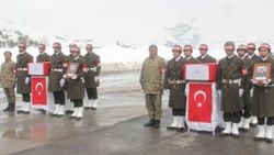 Hakkari’de şehitleri uğurlama töreni