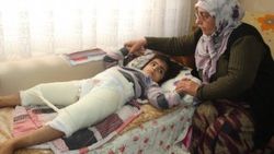 Engelli torununa 10 yıldır hem annelik hem babalık yapıyor