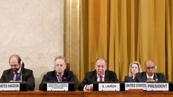 Lavrov: Rusya silahlanma yarışına girmeyecek
