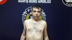 Sokakta rastladığı tanımadığı kişiyi bıçakla öldürdü
