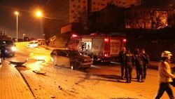 Pendik’te otomobil ile kamyon kafa kafaya çarpıştı: 2 ölü