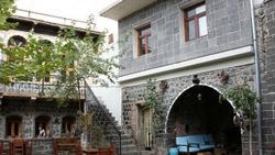 Tarihi Diyarbakır evleri turizme kazandırılıyor