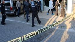 Tapu için karısını zincirle boğup öldürdü