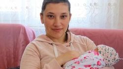 Deprem anında doğum yaptı