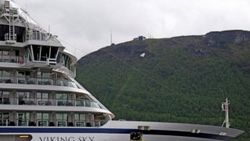 Norveç’te turist gemisi, bin 300 yolcusuyla sürükleniyor