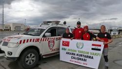 İHH'dan Musul'da batan feribota yardım