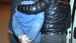 Tuvalet havalandırmasından giren 2 hırsız yakalandı