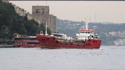 Türk gemisi kurtardığı göçmenler tarafından kaçırıldı