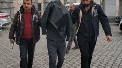 71 suçtan aranan ve 54 yıl cezası bulunan suçluya gözaltı