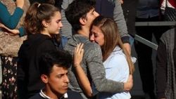 Motosiklet refüje çarptı, 17 yaşındaki genç öldü