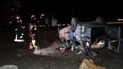 Ağrı'da otomobil şarampole devrildi: 5 yaralı