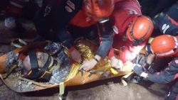 Mantar için 70 metrelik uçurumdan düştü