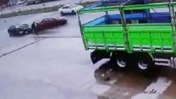 Otomobil, çarptığı güvenlik görevlisini ağır yaraladı