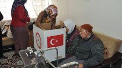 Hastalığı olanlar için seyyar sandık uygulaması